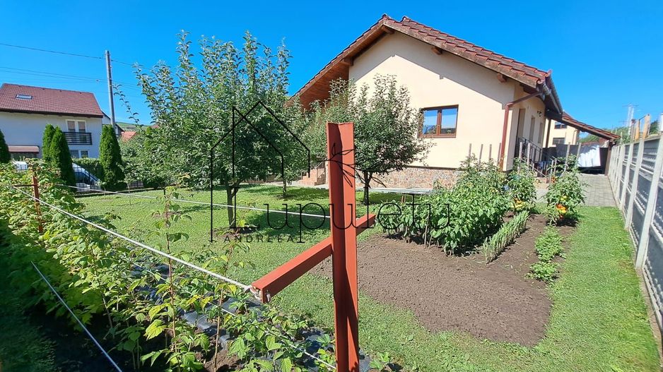 Casa de Vanzare | Individuala | 5 Camere |  184 MPU | Sura Mare - Poză 1