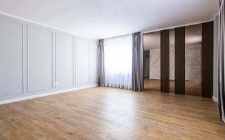 Loc de parcare GRATUIT pentru apartamentele cu 3 camere - Poză 1