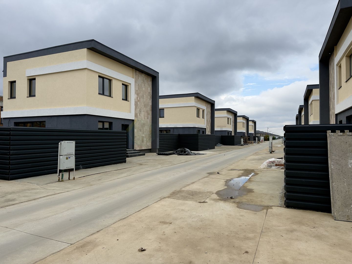 Profita de promotia lunii! Vila individula cu 4 camere in complex - Poză 33