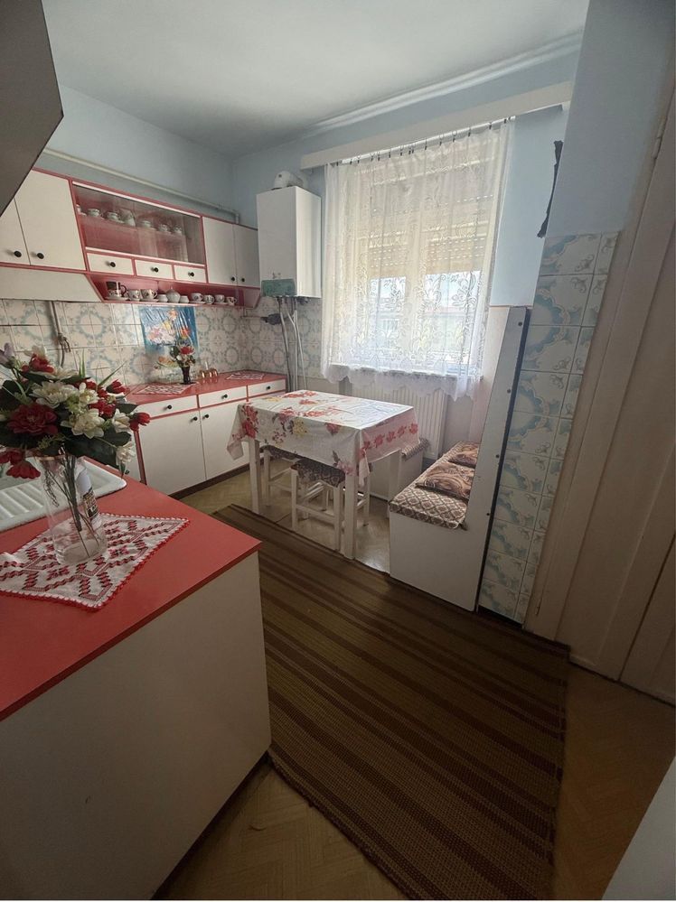 BRASADAS vinde ap 3 cam etaj 4/4 zona Closca. - Poză 2