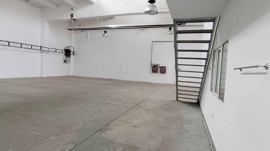 Hala si birouri cu suprafta de 320m-uzina 2 - Poză 3