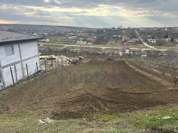 Teren intravilan 1724mp - Poză 2