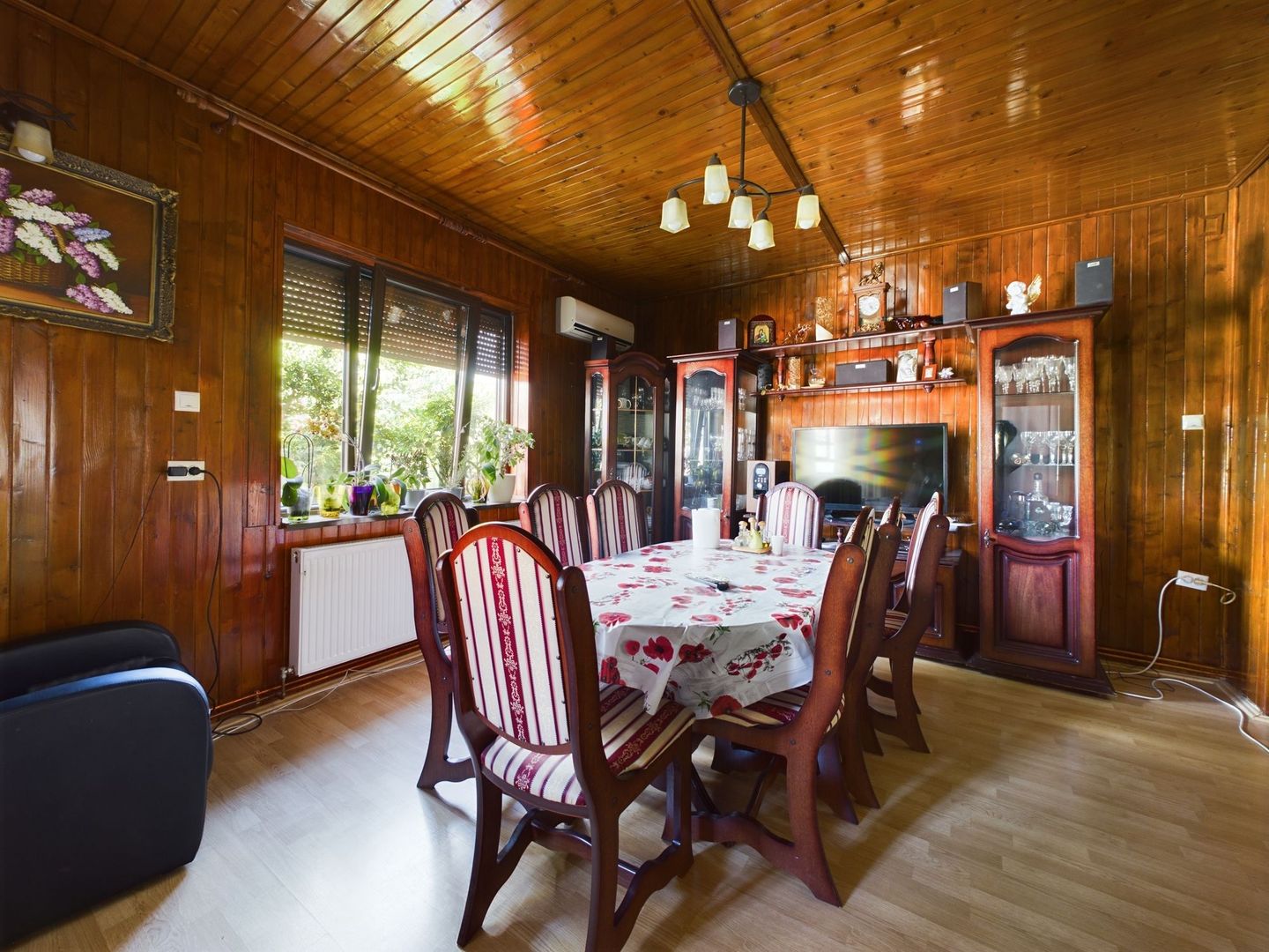 Casă individuală cu 4 camere, zonă centrală - Poză 9