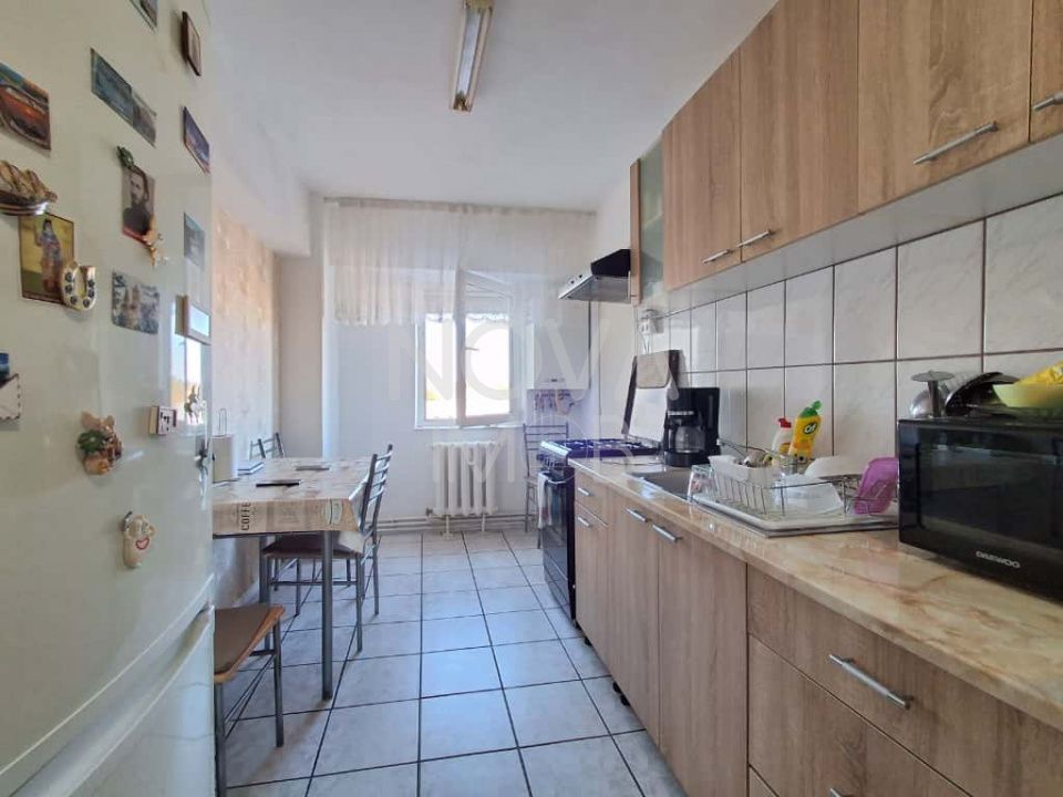Apartament 3 camere de vanzare, Zona Garii - Poză 4
