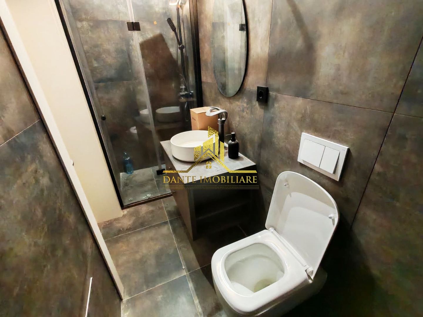 Casa, 3 camere, 2 bai, TOTUL NOU, ultrafinisata, parcare, Central - Poză 16
