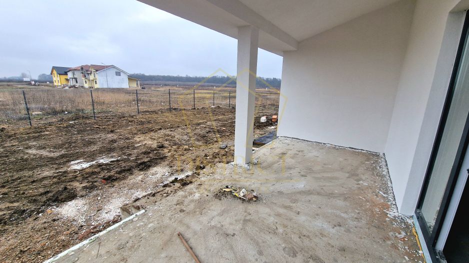 Duplex la rosu cu 3 camere | Mosnita Veche | Padurea Bistrei - Poză 11