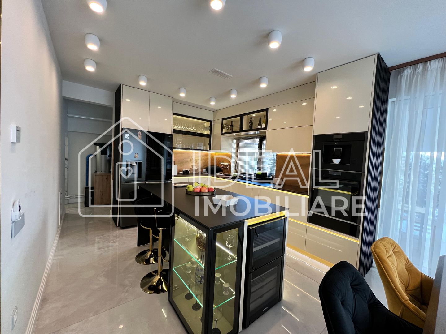 Casa Individuala Moderna Ultrafinisata, in Selimbar - Poză 1