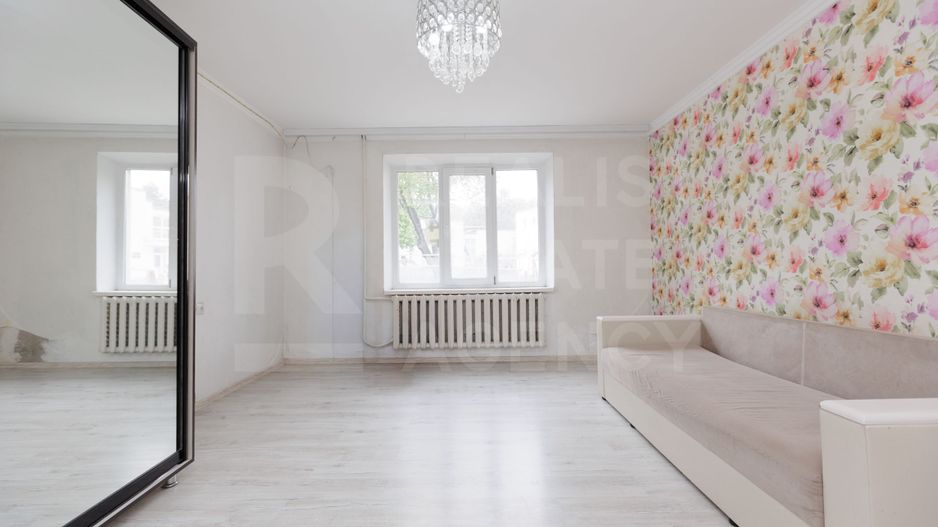 Vânzare ,apartament ,5 camere, str.Botanica Veche, sectorul Botanica - Poză 2
