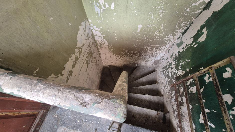 Casa P+1  - Dacia - Eminescu - curte comuna - Poză 16