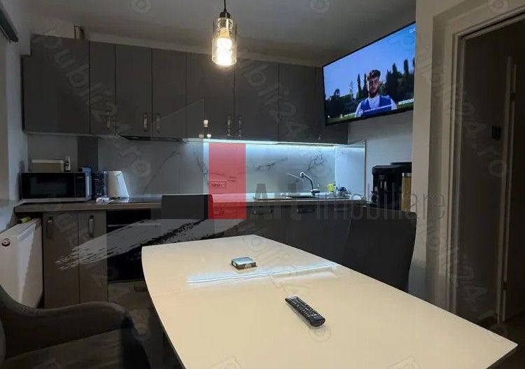 Apartament 3 camere Dristor, Piata Rm. Sarat, renovat - Poză 7