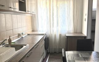 Apartament 3 camere de vanzare - Traian - Etaj intermediar - Poză 5