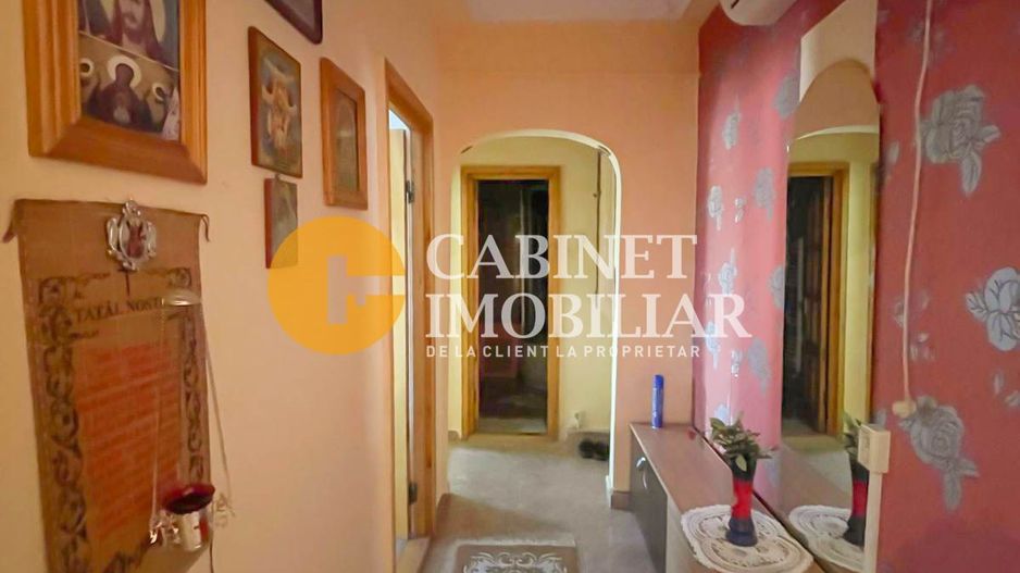 Apartament 3 camere decomandat zona Galata - Poză 5