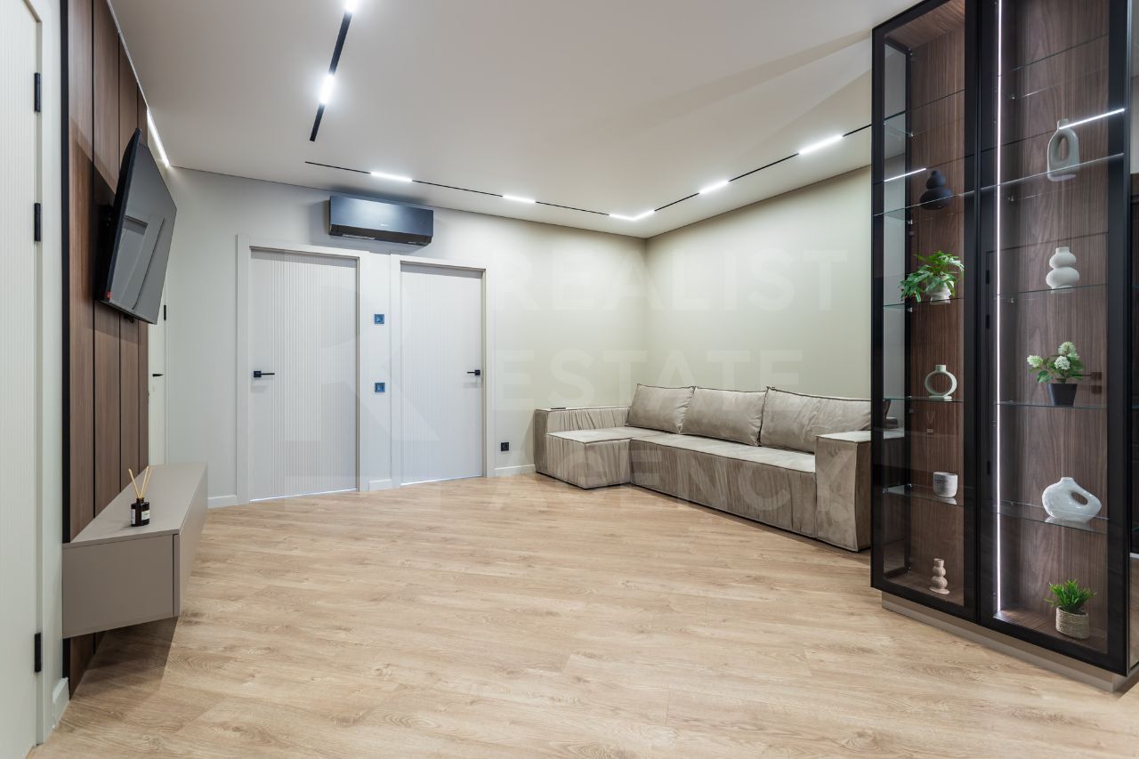 Vânzare, apartament, 3 camere + living, strada Ion Buzdugan, Buiucani - Poză 2