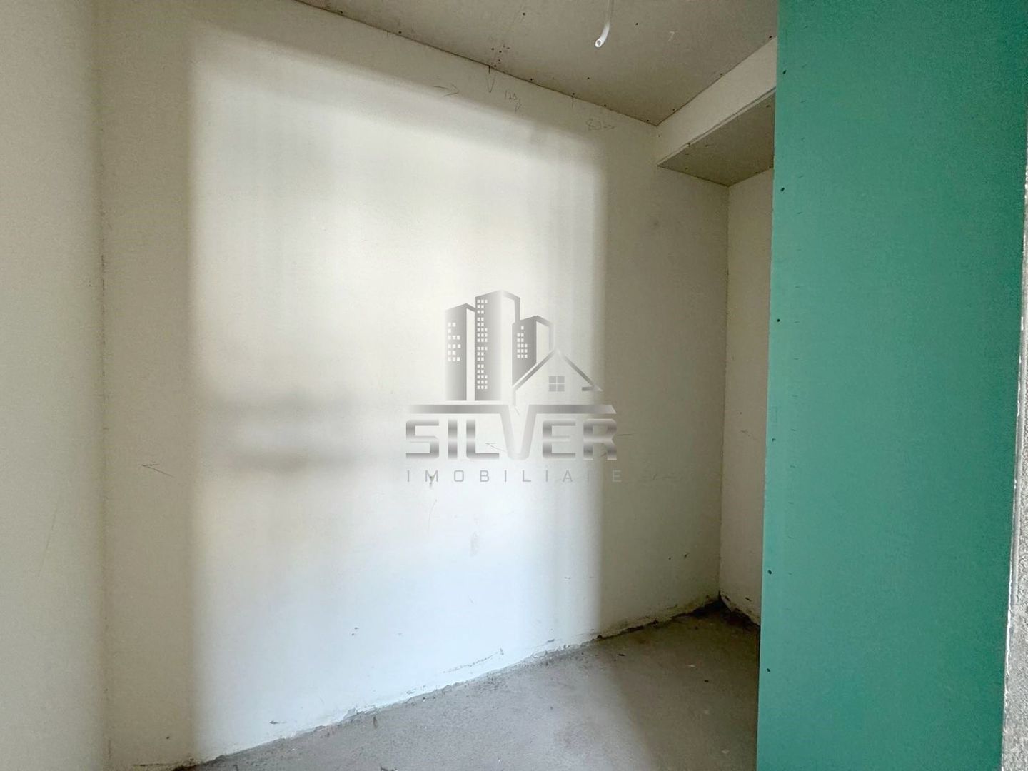 Apartament cu 2 camere dec.+terasa de 50 mp+boxa 5 mp.PRET REDUS! - Poză 9