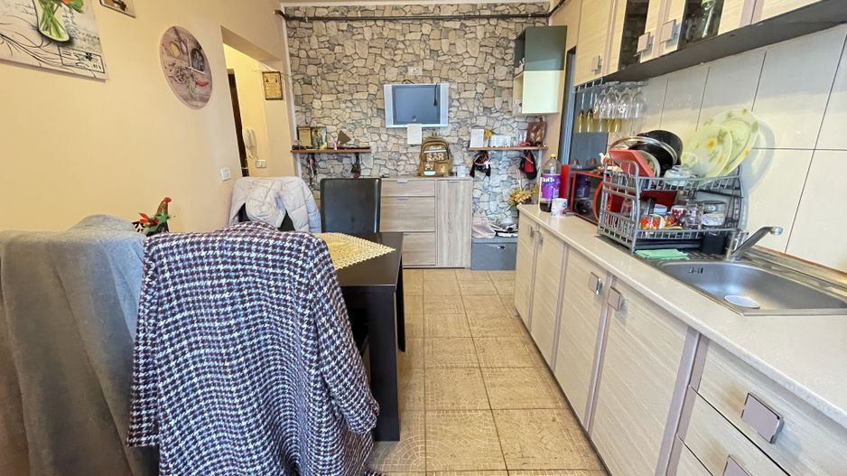 Locuinta luminoasa la mansarda-constructie 2013 - Poză 14