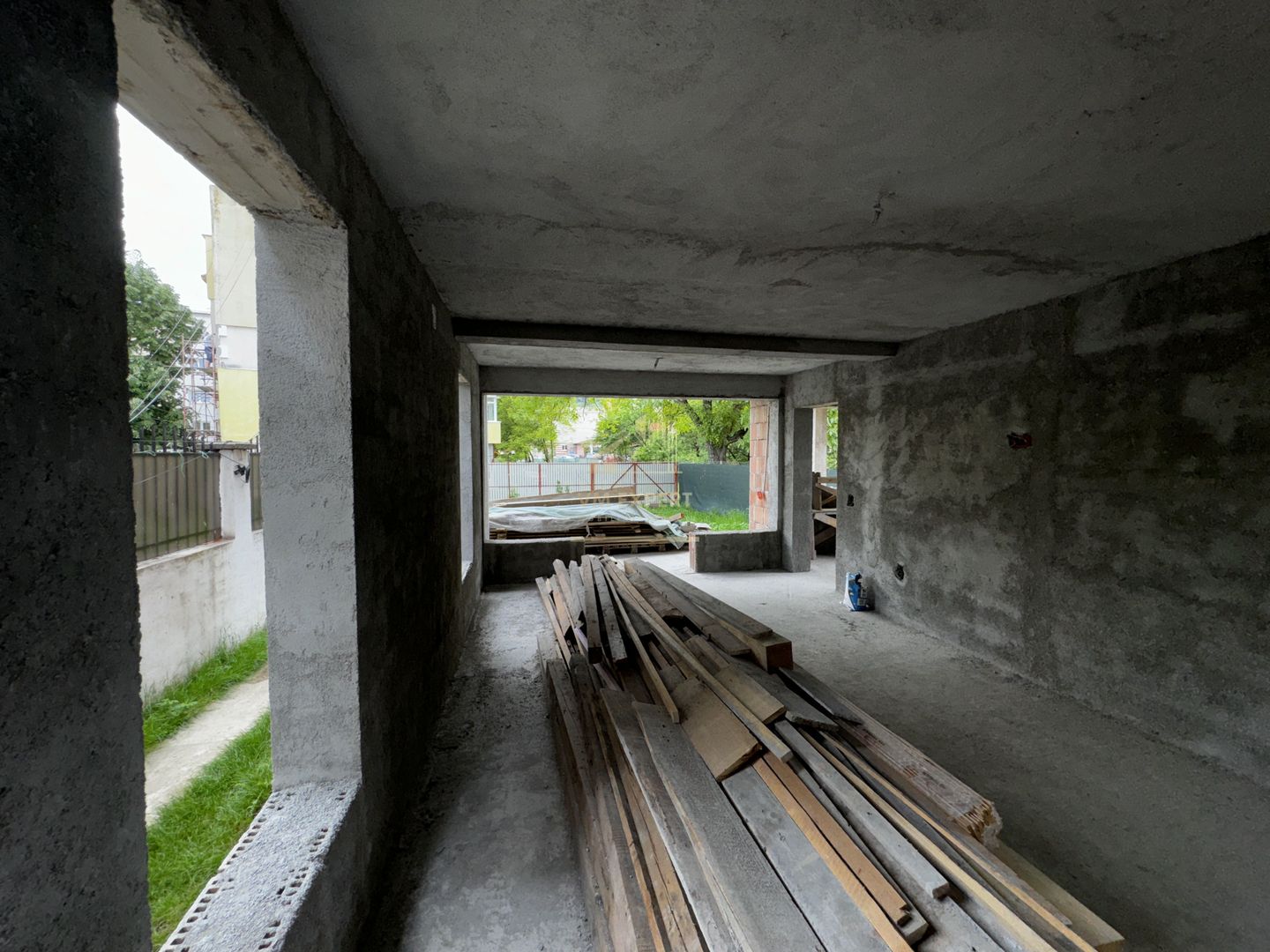 VILA 5 CAMERE, ZONA ULTRA CENTRALA, CAMPULUNG MUSCEL, TEREN 500 MP - Poză 26