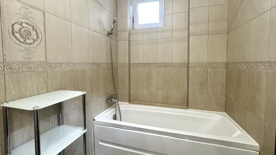 Apartment 2 camere, decomandat,  loc de parcare, Complexul Studențesc - Poză 14