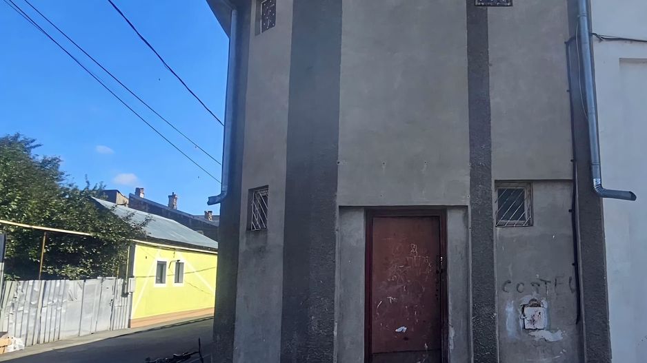 Spatiu comercial / Atelier creatie – 50 mp, parter + etaj – 39.000€ – - Poză 2