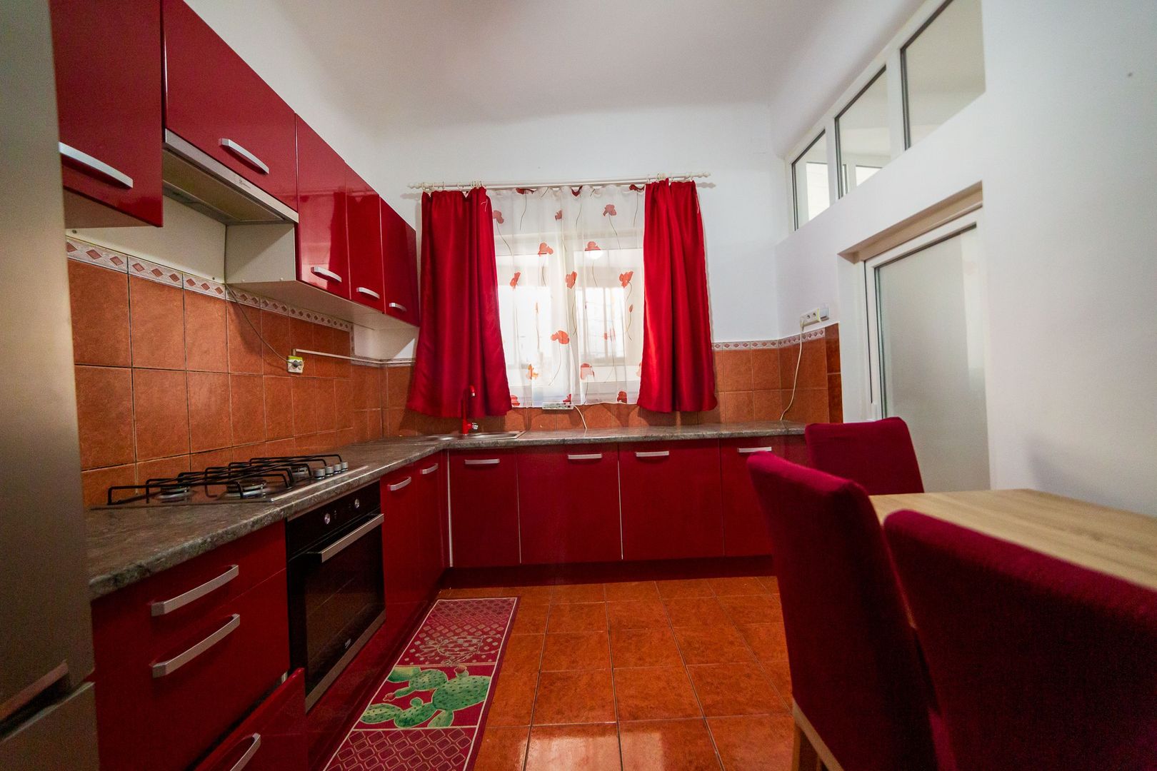 PRET NOU! Apartament spatios 4 camere - COMISION 0% - Poză 6