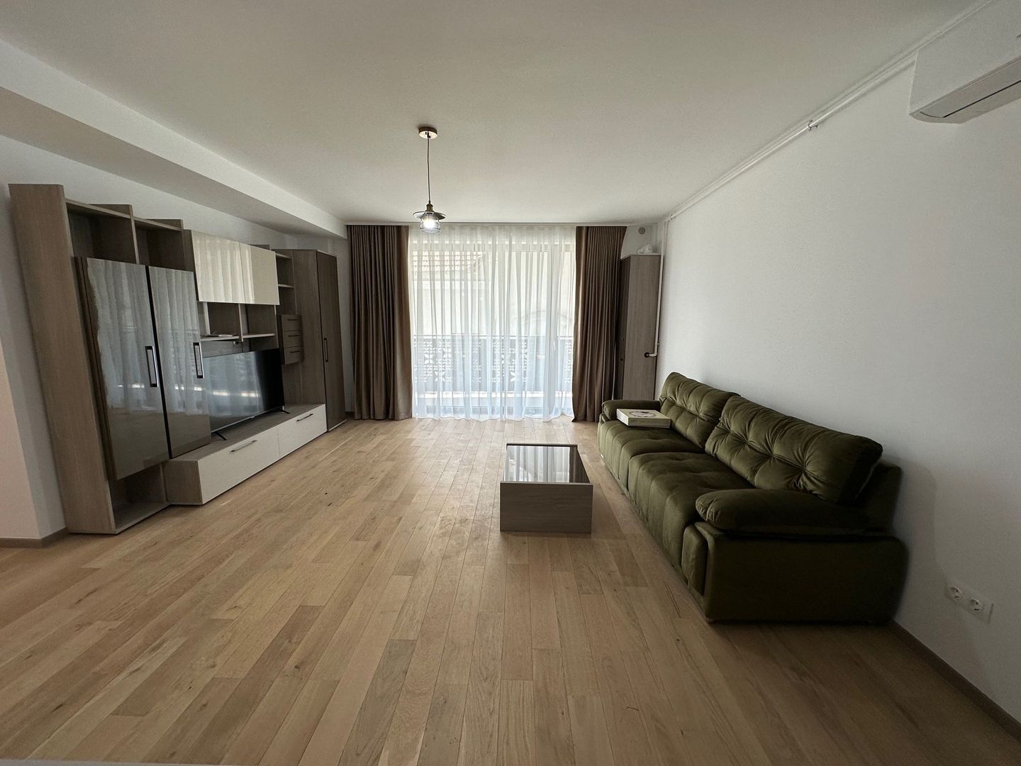 Apartament bloc nou 3 camere - parcare subterana - Poză 2
