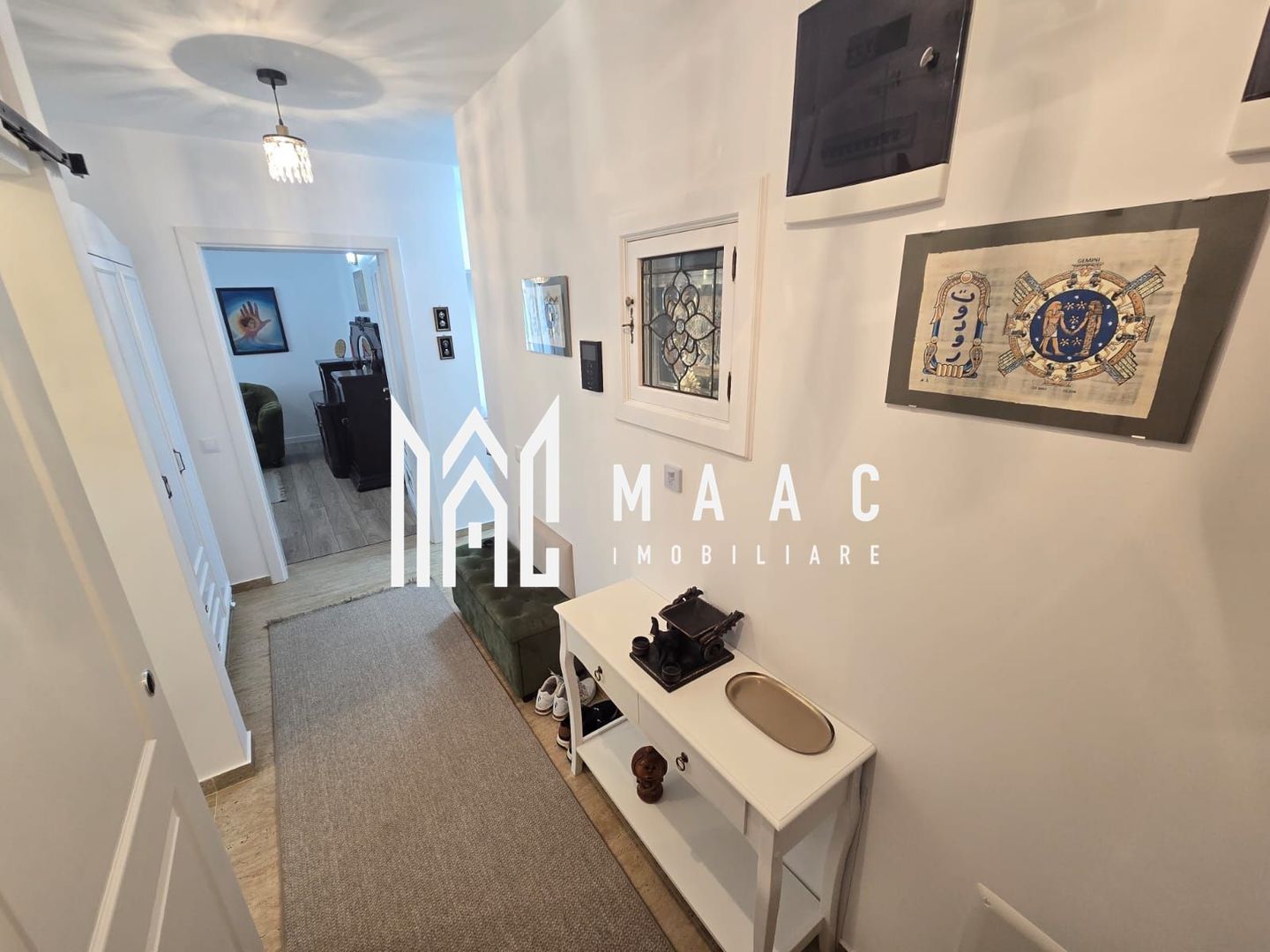 Apartament superb 3 camere 2 bai 2 balcoane Selimbar Lidl - Poză 8