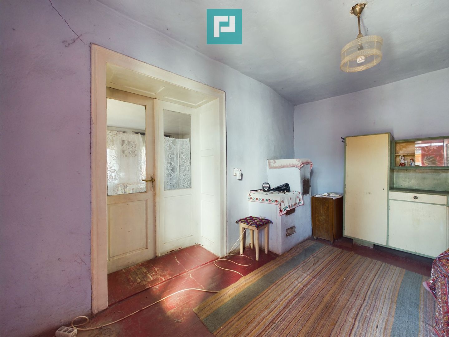 Casă cu teren generos de 2,880mp în Secusigiu - Poză 6