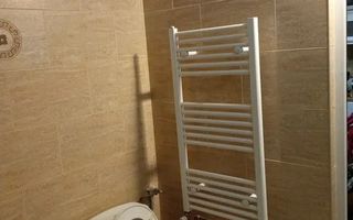 Casă cu 2 camere la curte comuna zona Farmec - Poză 4