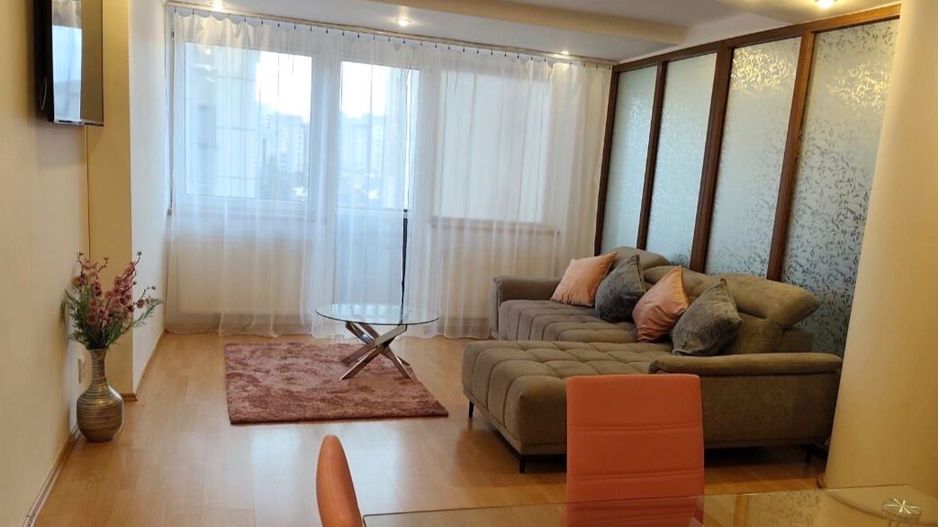 Apartament decomandat de închiriat 85 mp finisaje moderne etaj 7 Griviței - Poză 1