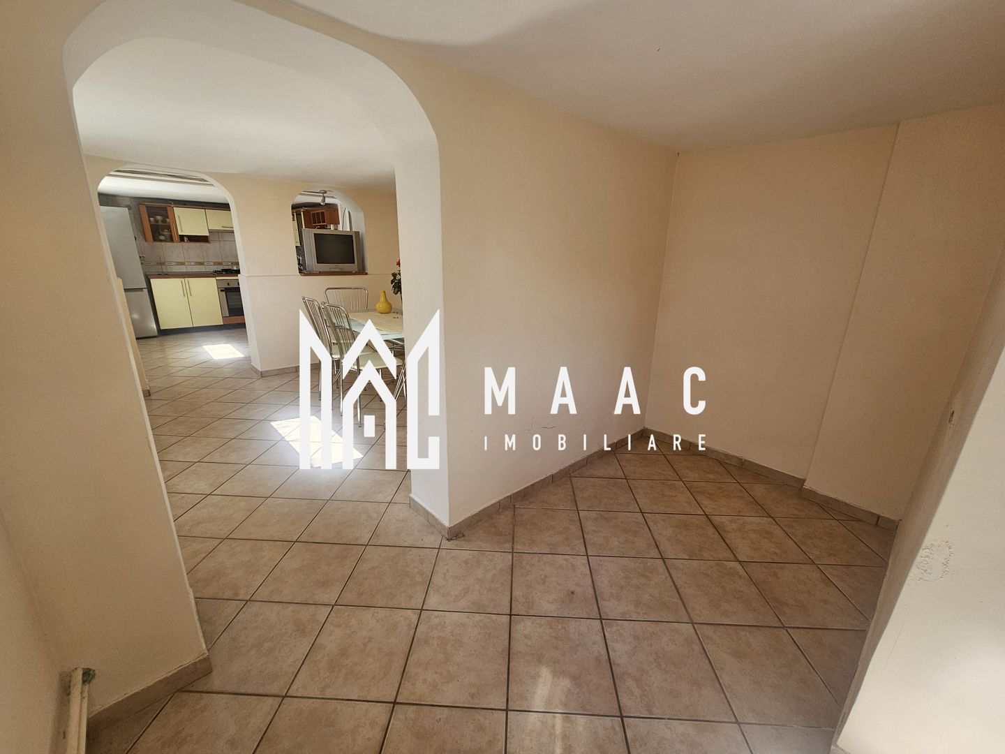 Casa individuala | 349 mp teren | Garaj | Zona Lazaret - Poză 13