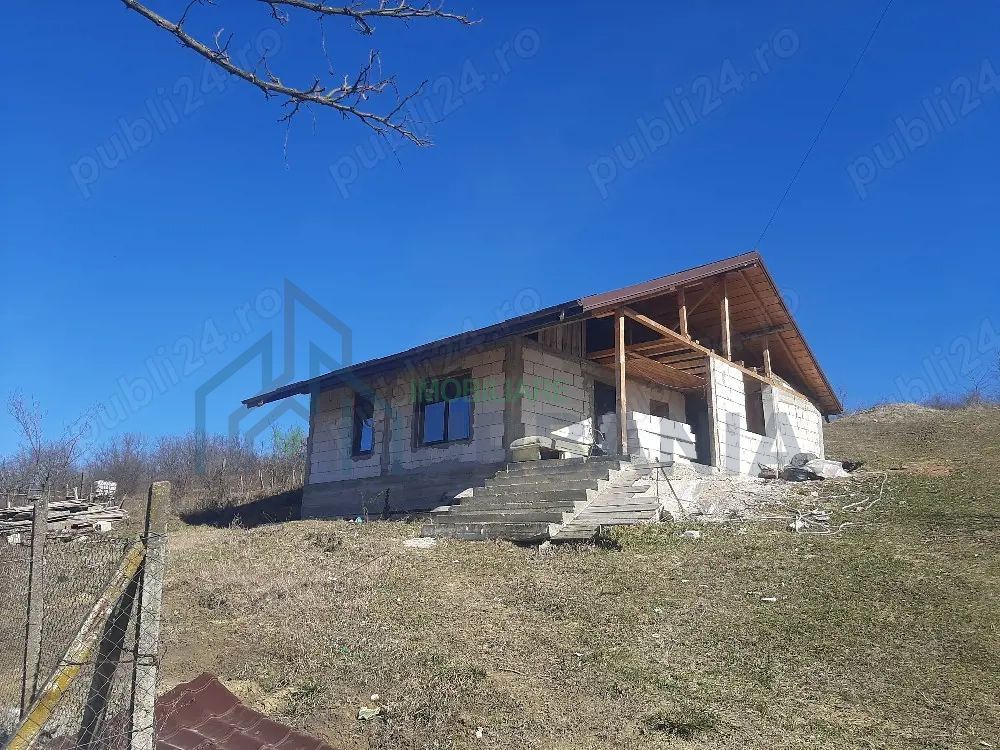 De vanzare urgent casa - Poză 1