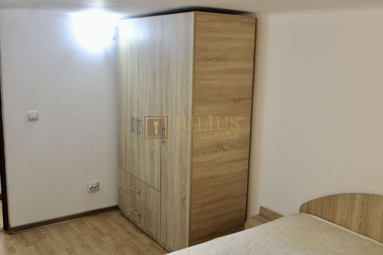 Zona Modern, Spatiu Generos, Parter, Centrala Proprie, Curte Comuna - Poză 9