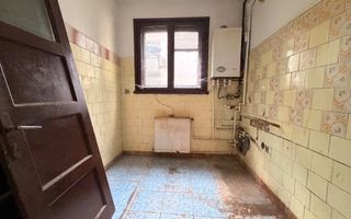 APARTAMENT 2 CAMERE | PRIMAVERII | NECESITA RENOVARE - Poză 5