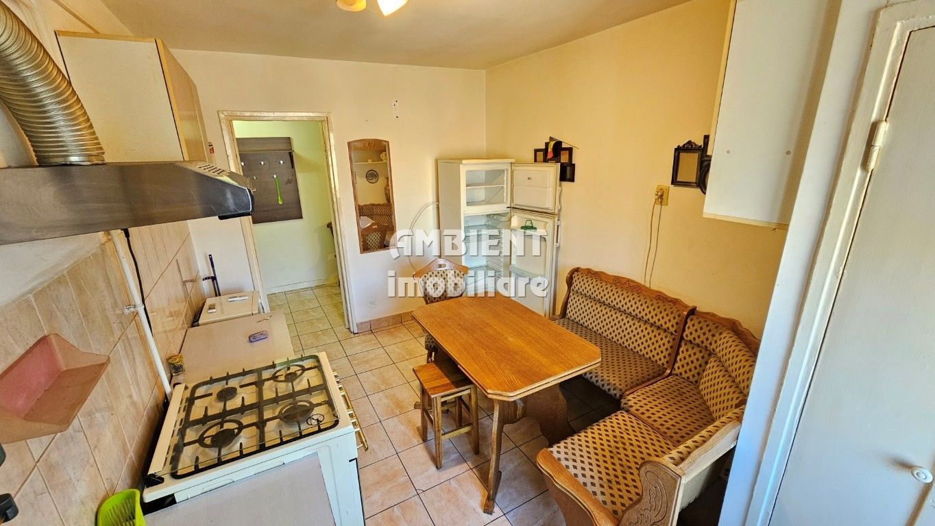 Apartament 2 camere, etaj 3, zona CENTRU - CEC; - Poză 3