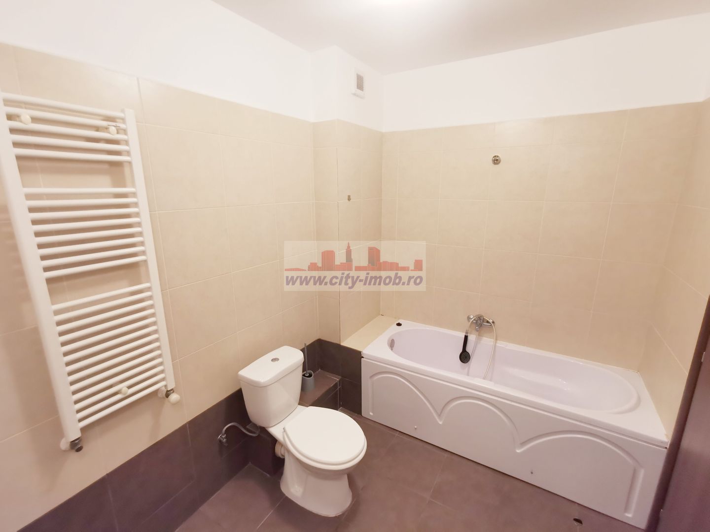 Vanzare Apartament 4 camere Baneasa - Poză 37