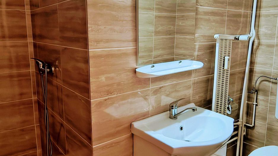 Inchiriez Ap 4 cam 110 mp cochet 2 bai Piata 1 Mai  Kiseleff - Poză 7