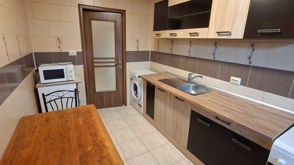 De inchiriat apartament 2 camere zona Gorjului/Lujerului - Poză 7