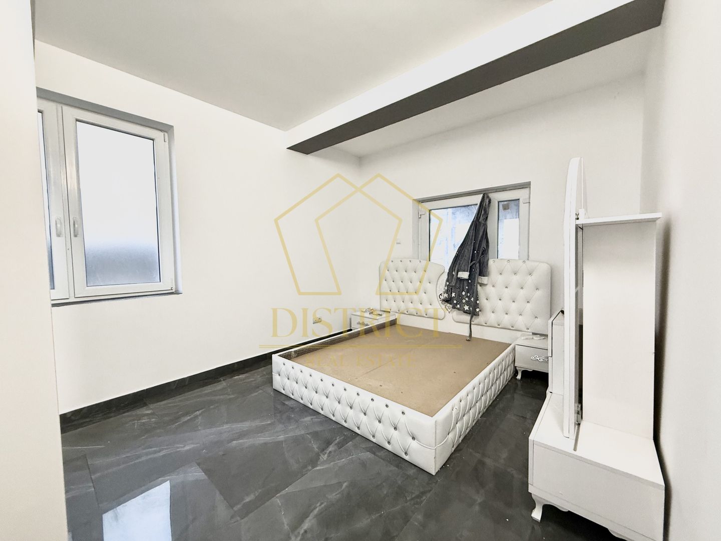 Apartament cu 3 camere in vila | Pet Friendly | Giroc - Poză 1