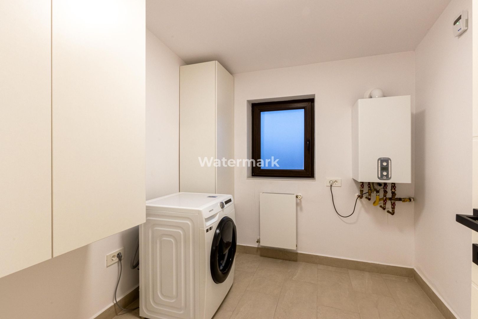 Apartament cu 4 camere de închiriat în zona Alexandru cel Bun - Poză 16