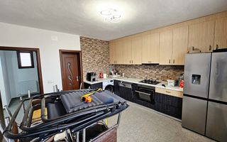 Casa individuala, mobilata utilata, zona Orizont - Poză 7