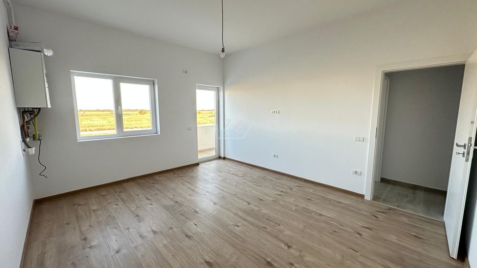 Etaj intermediar. Bloc finalizat. Loc de parcare. - Poză 1