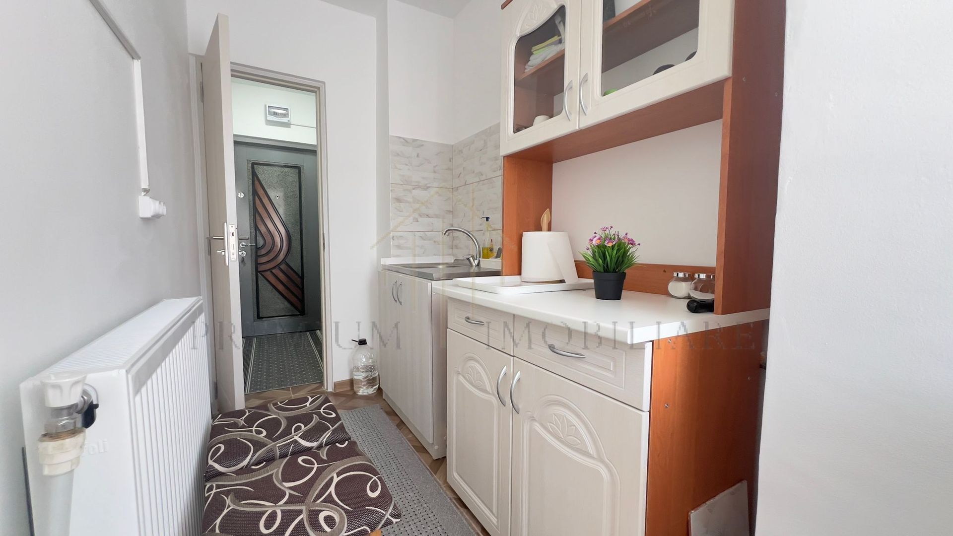 Garsoniera confort 1 complet renovata - Poză 6