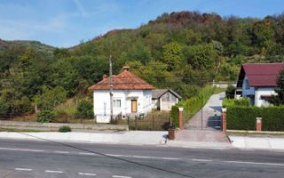 Casa de vanzare | teren intravilan| Troianu| 2166mp - Poză 1