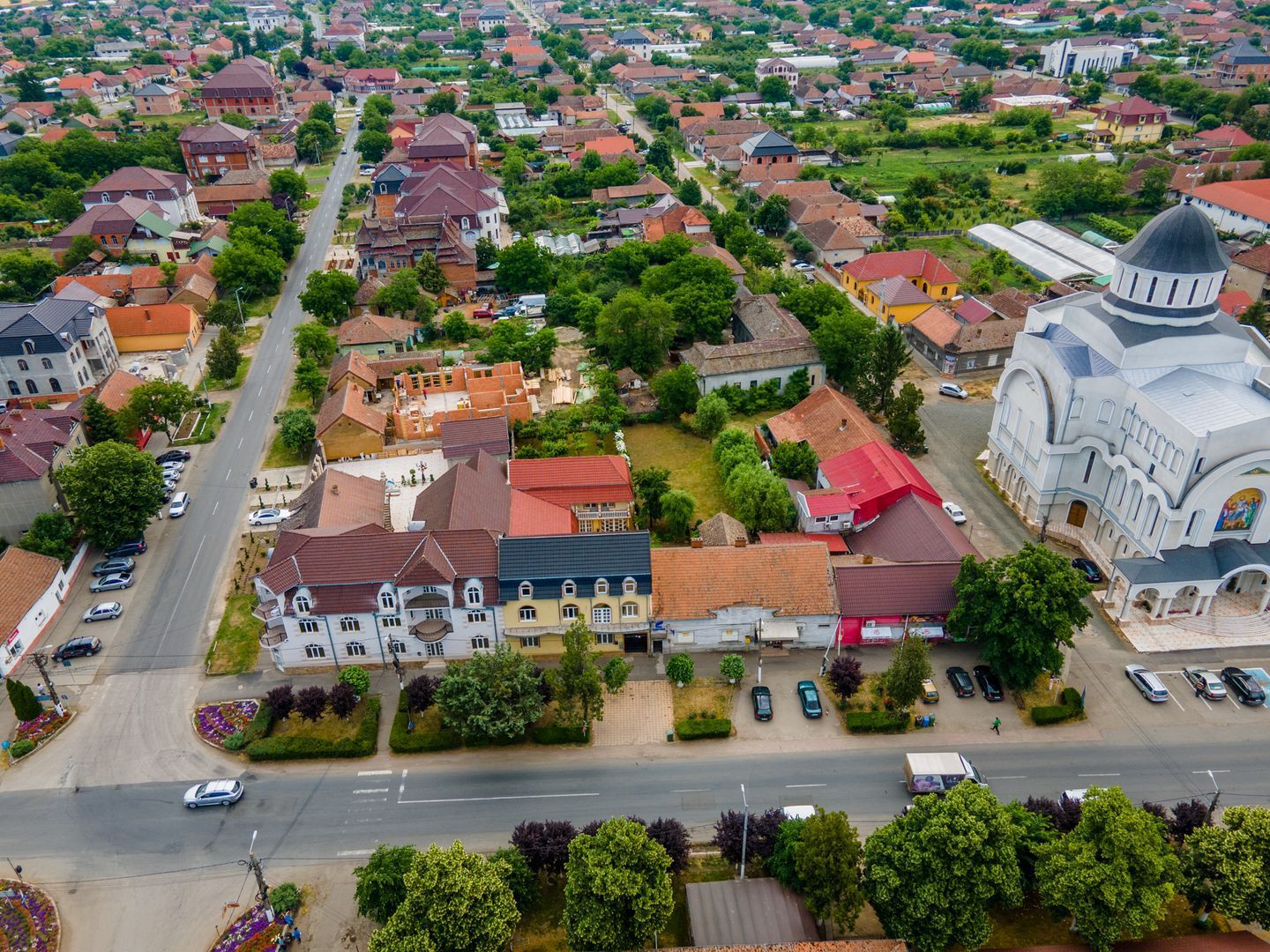 Casă cu teren 1674 mp - Poză 3