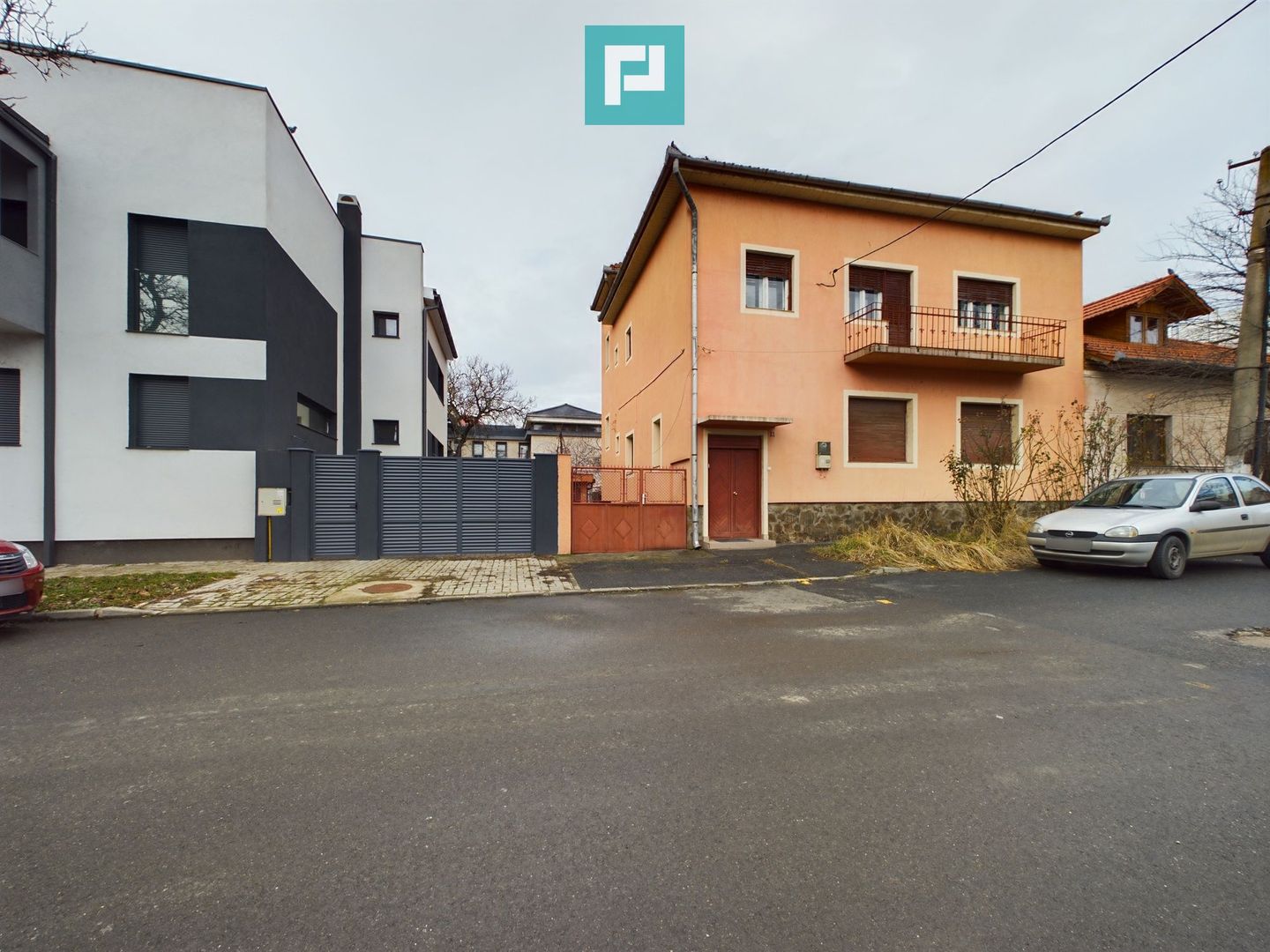 Vilă pe strada 9 Mai, Romanilor - Poză 1