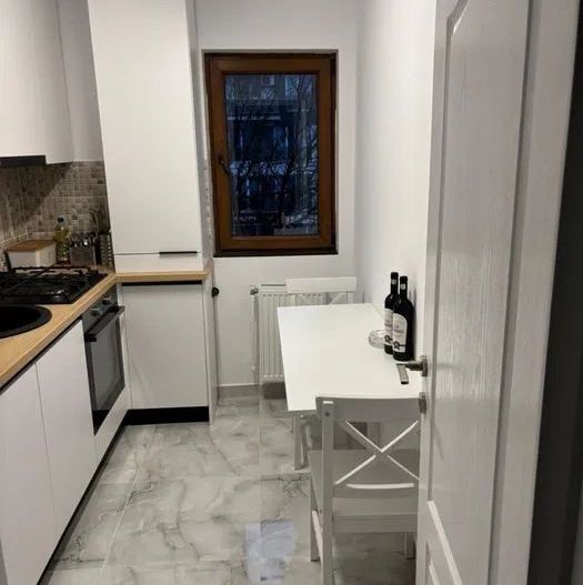 Apartament de vanzare - Poză 2