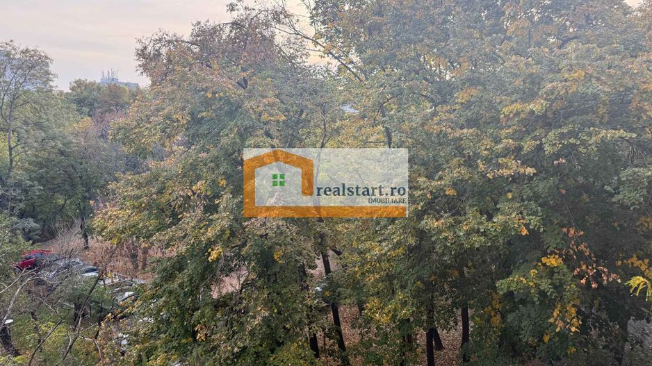 Bloc anvelopat, Romancierilor, toate instalatiile noi, 2 lifturi - Poză 28