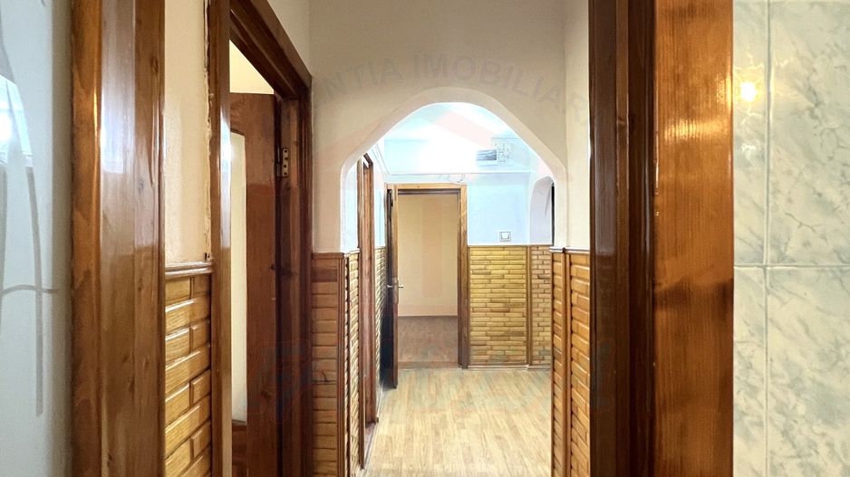 Apartament luminos cu 3 camere decomandate, 67 mp, Micro 13 – 62.900 € - Poză 9