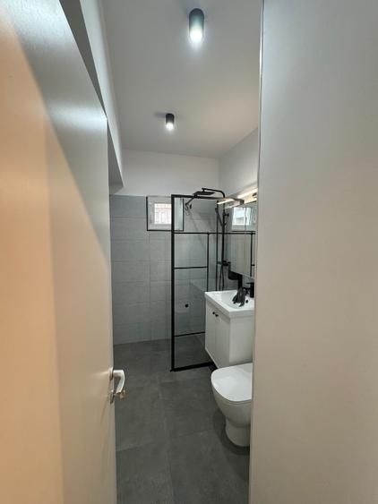 Apartament 2 camere decomandat, renovat complet, parcare, fără risc seismic - Poză 9