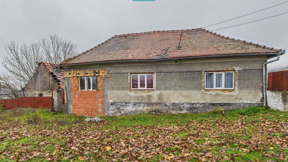 Casă cu 3 camere în localitatea Berindia, Arad - Poză 13