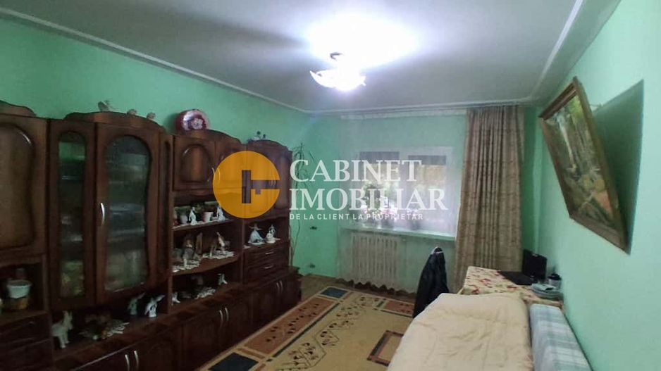 Apartament 3 camere, statia Padurii- Tatarasi, bloc '80 - Poză 1